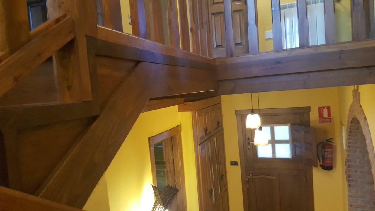 Camin De Los Collaos Guest House Cangas de Onis Bagian luar foto