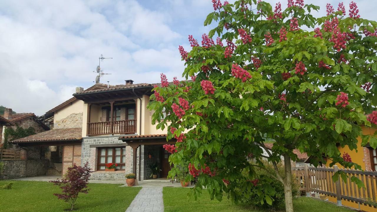 Camin De Los Collaos Guest House Cangas de Onis Bagian luar foto