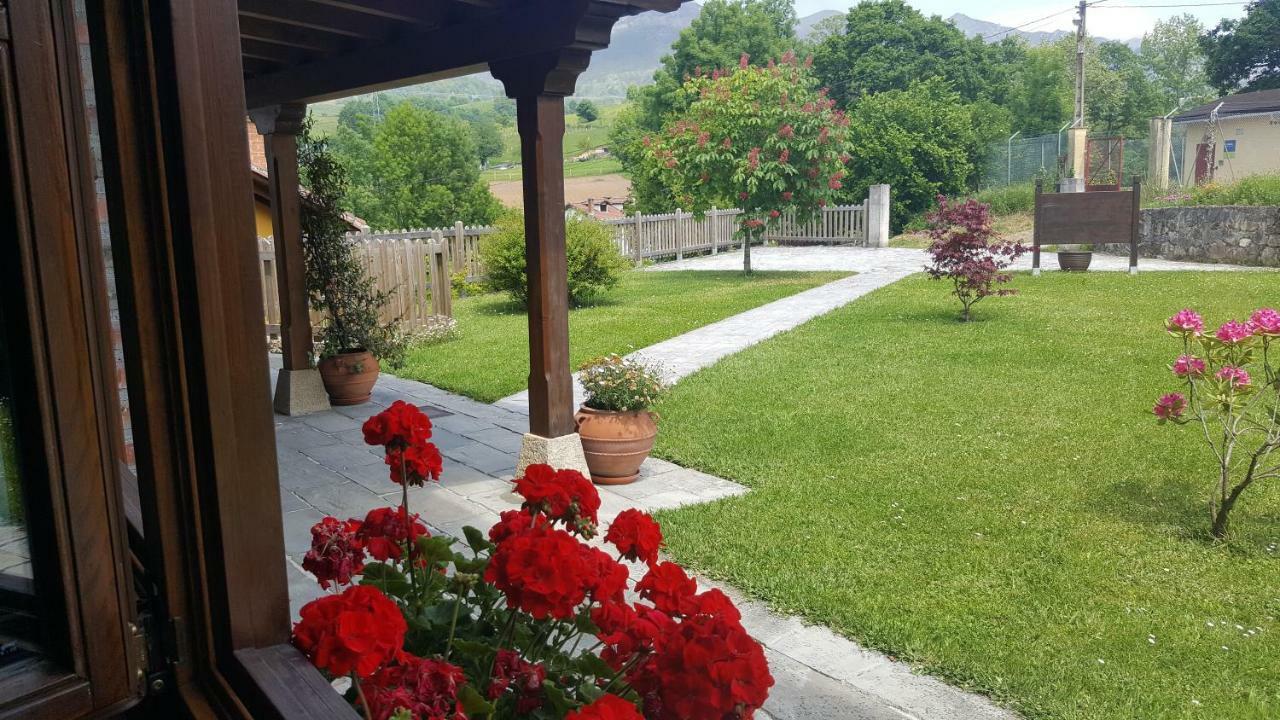 Camin De Los Collaos Guest House Cangas de Onis Bagian luar foto