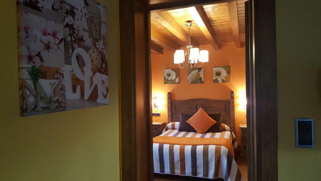 Camin De Los Collaos Guest House Cangas de Onis Bagian luar foto