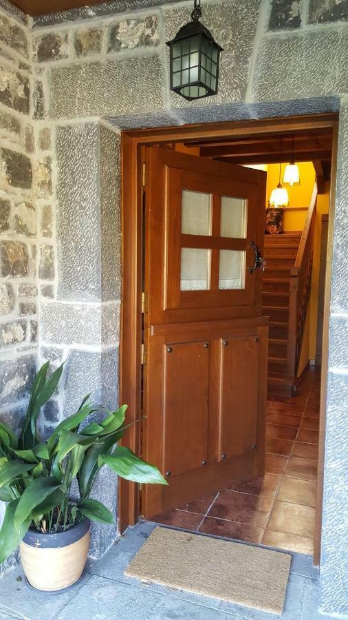 Camin De Los Collaos Guest House Cangas de Onis Bagian luar foto