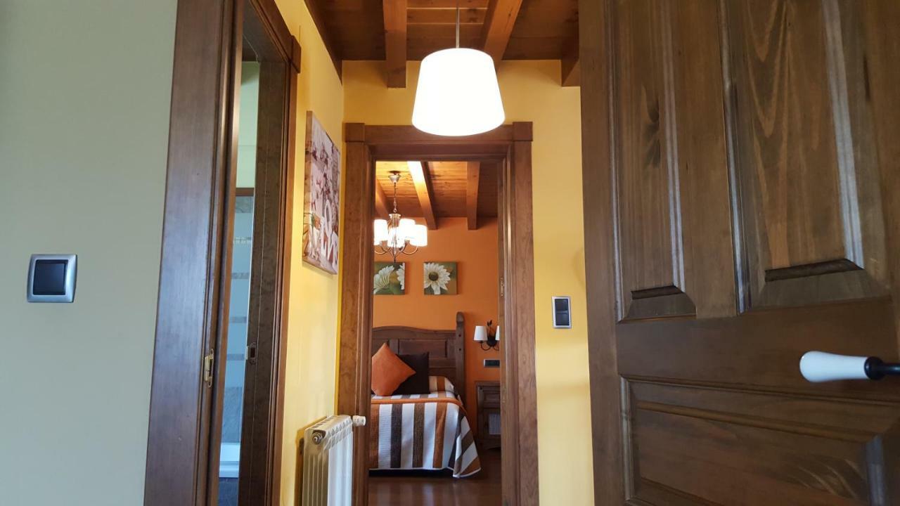 Camin De Los Collaos Guest House Cangas de Onis Bagian luar foto