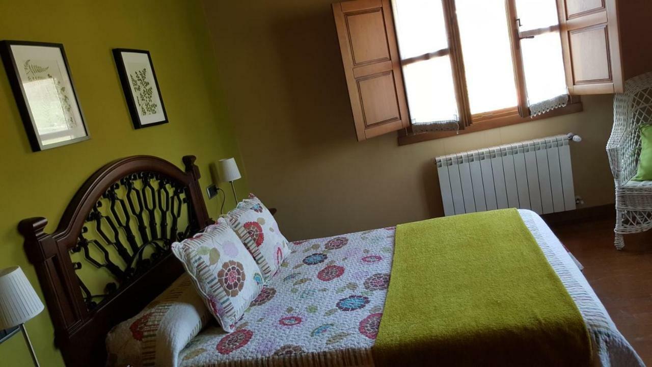 Camin De Los Collaos Guest House Cangas de Onis Bagian luar foto