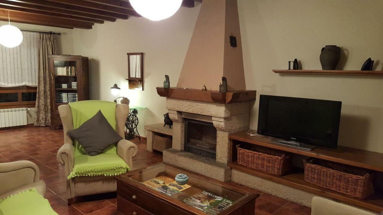 Camin De Los Collaos Guest House Cangas de Onis Bagian luar foto